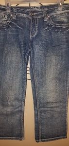 Vanity jean capri length